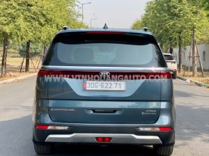 Xe Kia Carnival Signature 2.2D 2021