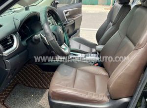 Xe Toyota Fortuner 2.8V 4x4 AT 2018