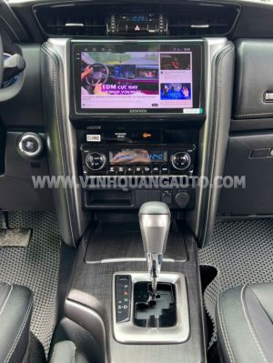Xe Toyota Fortuner 2.7V 4x2 AT 2021