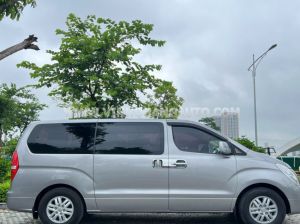 Xe Hyundai Grand Starex 2.5 MT 2016