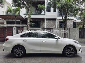 Xe Kia K3 Premium 1.6 AT 2022