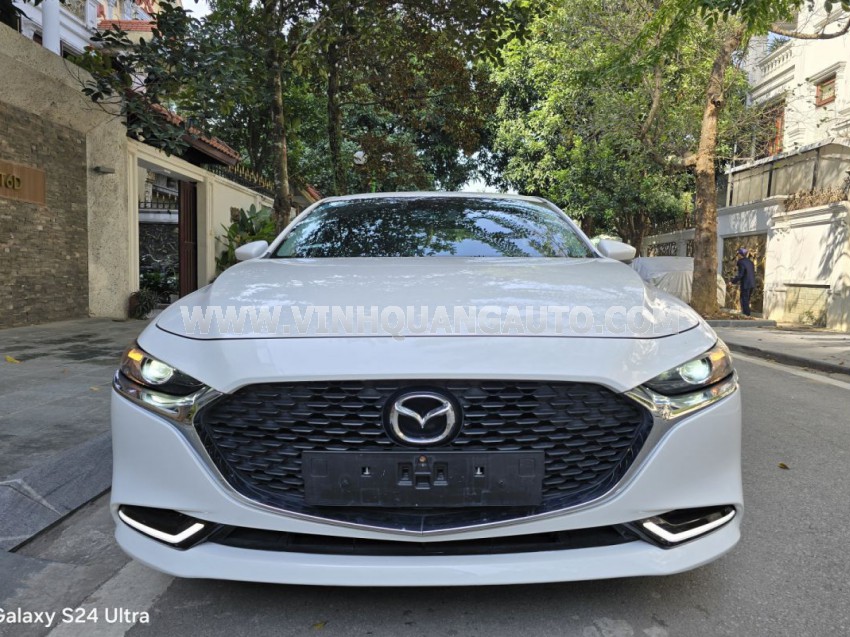 Mazda 3 1.5L Luxury 2024