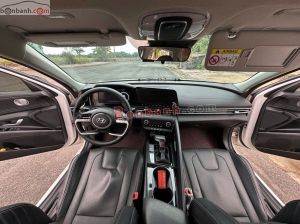 Xe Hyundai Elantra 1.6 AT Đặc biệt 2022