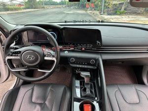 Xe Hyundai Elantra 1.6 AT Đặc biệt 2022