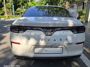 Xe VinFast Lux A 2.0 Tiêu chuẩn 2022