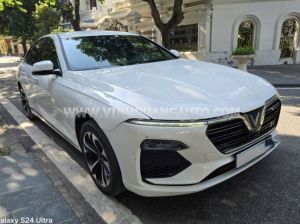 Xe VinFast Lux A 2.0 Tiêu chuẩn 2022